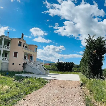 Villa Lazos